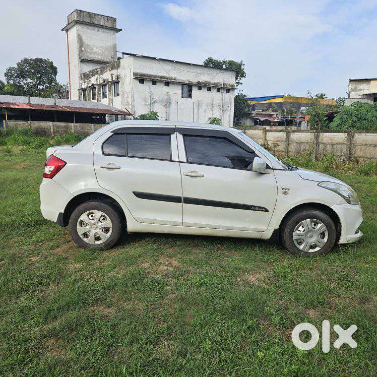 Maruti Suzuki Dzire 1.2 Vxi, 2016, Petrol