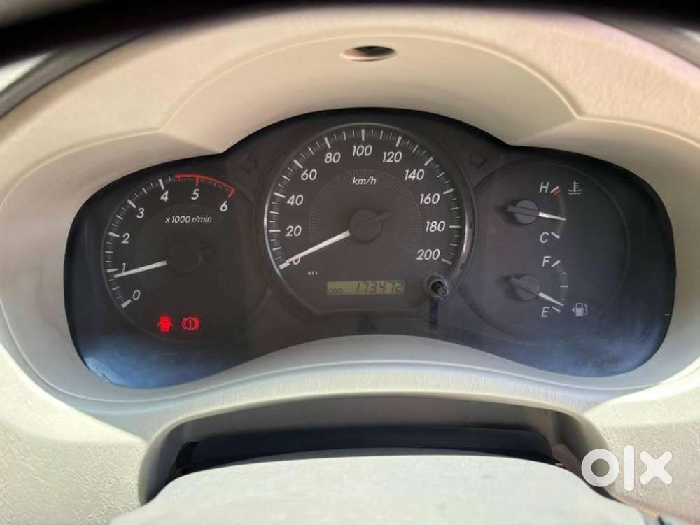 Toyota Innova 2.5 G (diesel) 8 Seater, 2013, Diesel