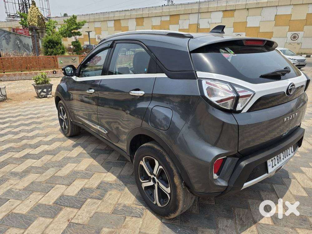 Tata Nexon 1.2 Revotron Xz Plus, 2022, Petrol