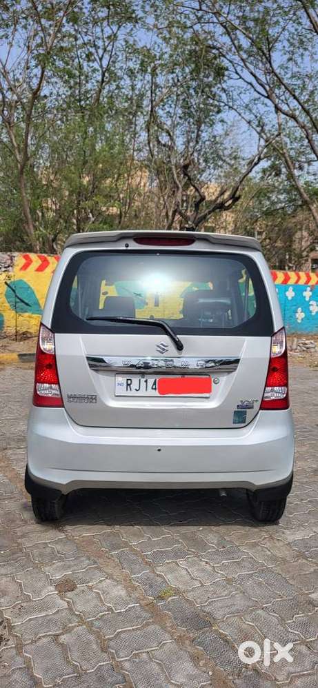 Maruti Suzuki Wagon R Stingray 1.0 Vxi Plus Amt, 2017, Petrol