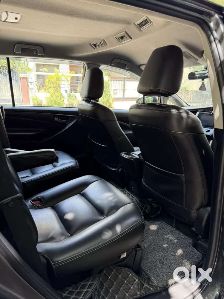 Toyota Innova Crysta 2.4 G Plus Mt 7 Str, 2020, Diesel
