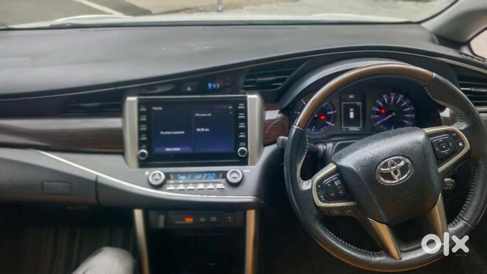 Toyota Innova Crysta [2020-ongoing] 2.4 Zx 7 Str, 2022, Diesel