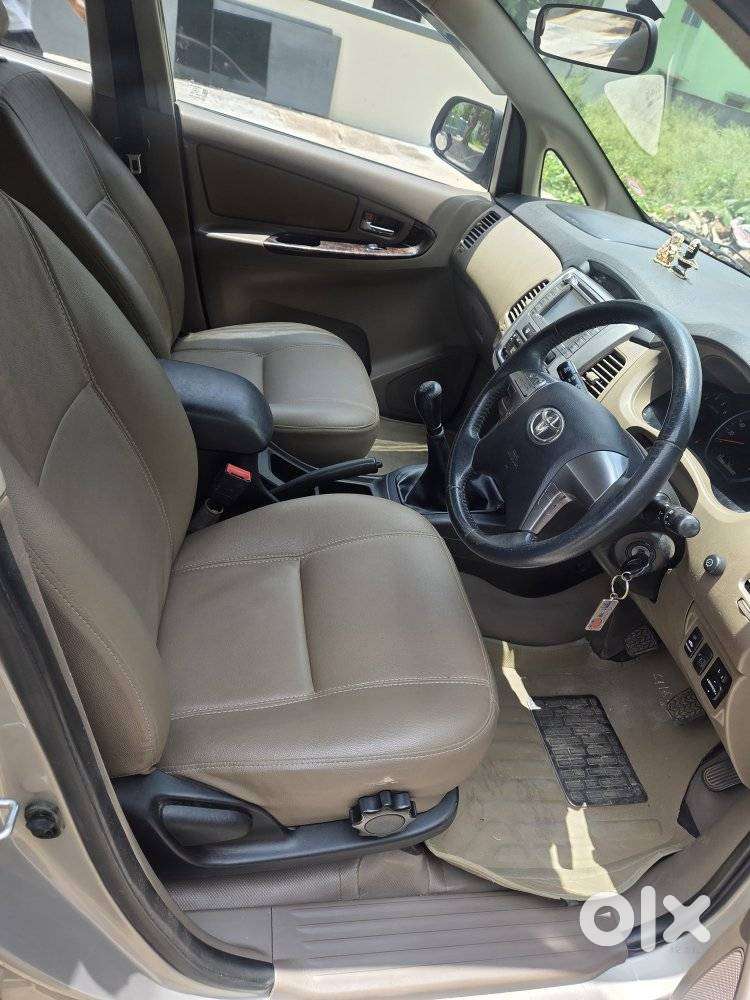 Toyota Innova 2.5 V 7 Str, 2016, Diesel