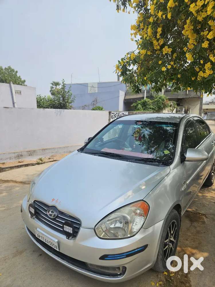 Hyundai Verna 2007 Diesel 130000 Km Driven