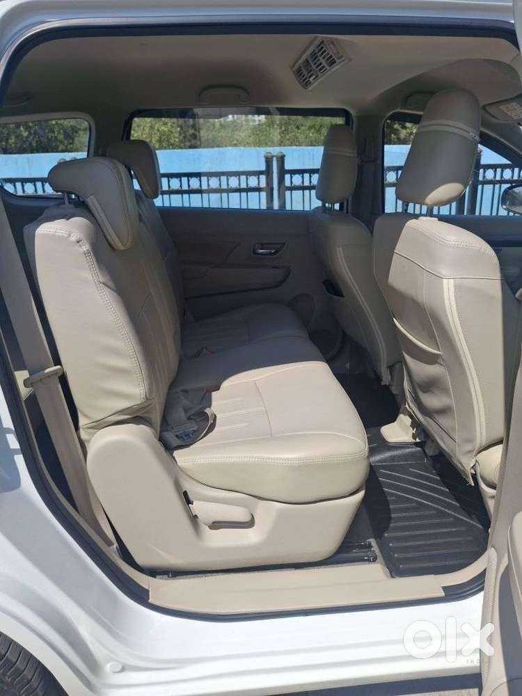 Maruti Suzuki Ertiga Zxi (o) Cng [2022-2023], 2023, Cng & Hybrids