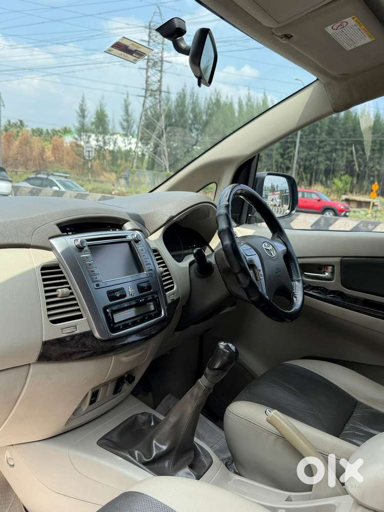 Toyota Innova 2.5 Z Diesel 7 Seater, 2014, Diesel