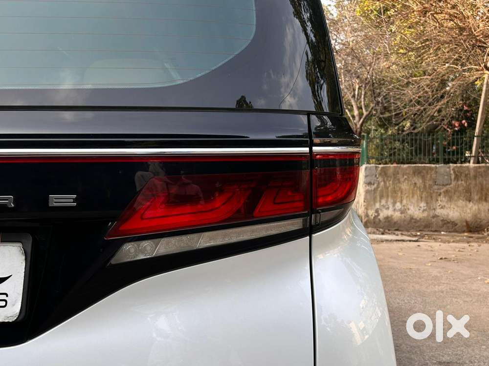 Toyota Vellfire Vip – Executive Lounge, 2024, Petrol