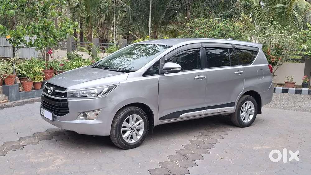Toyota Innova Crysta 2016 Model Diesel Well Maintained Car