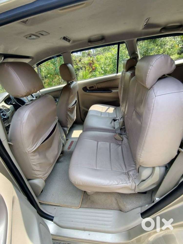 Toyota Innova 2.5 Gx 8 Str Bs-iii, 2011, Diesel