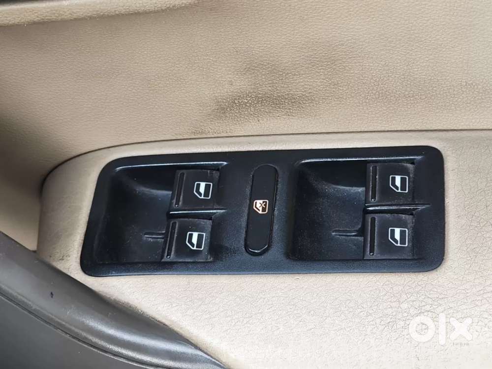 Volkswagen Vento 2010-2013 Petrol Highline At, 2015, Petrol