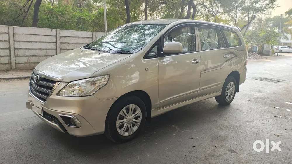 Toyota Innova 2015 Diesel Well Maintained