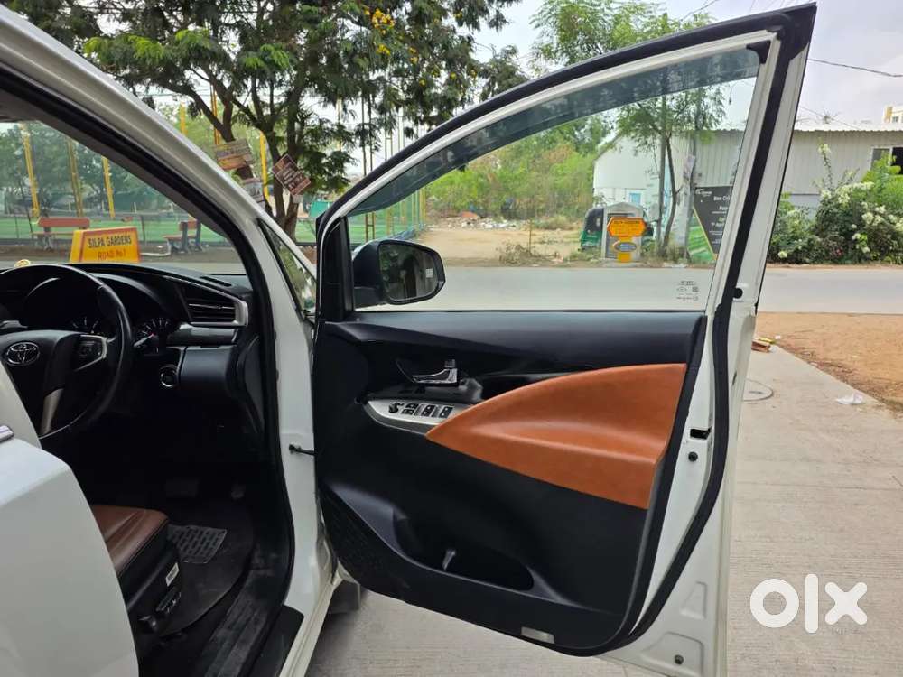 Toyota Innova Crysta 2017 Diesel At 7str