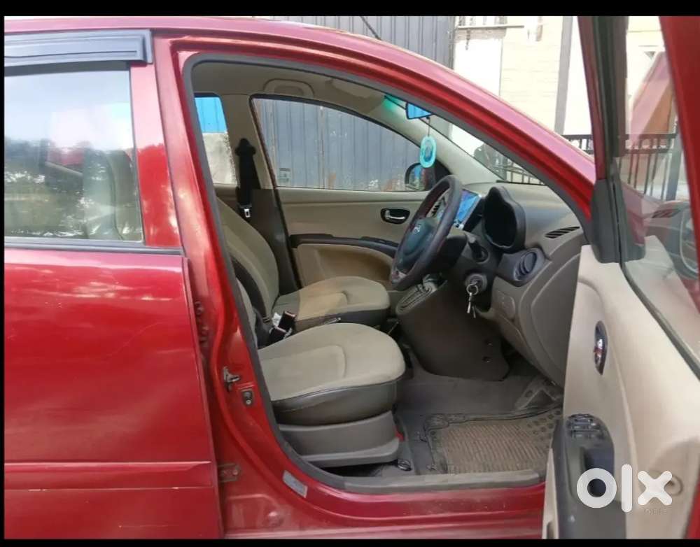 Hyundai I10 2012 Automatic Sportz Petrol 1.2