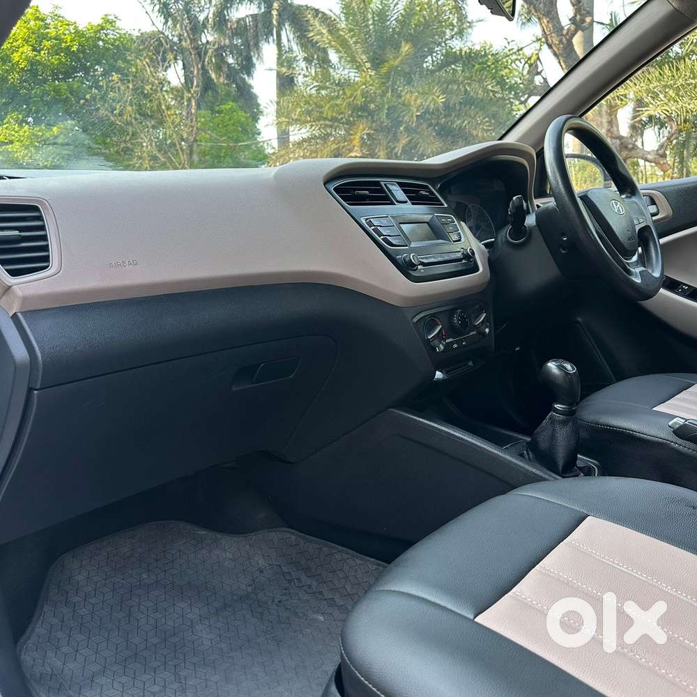 Hyundai I20 Sportz 1.2 Bs-iv, 2018, Petrol