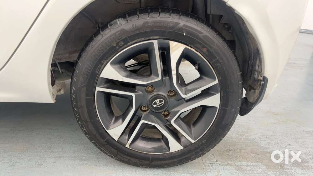 Tata Tiago 1.2 Revotron Xz Plus Dual Tone, 2021, Petrol