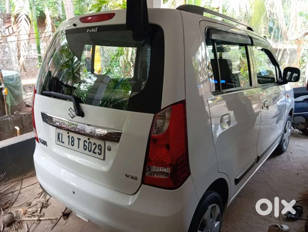 Maruti Suzuki 2017 2nd Hand High Mainted And Good Condition Family Car