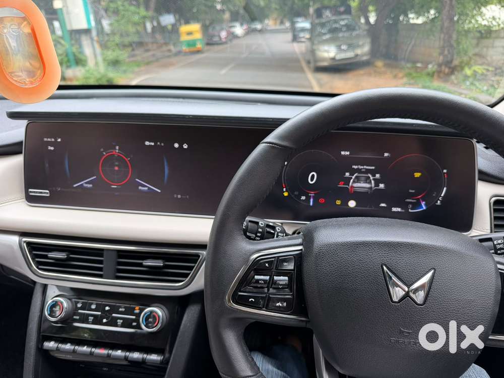 Mahindra Xuv700 2.2 Ax 5 Diesel Mt 7 Str, 2024, Diesel