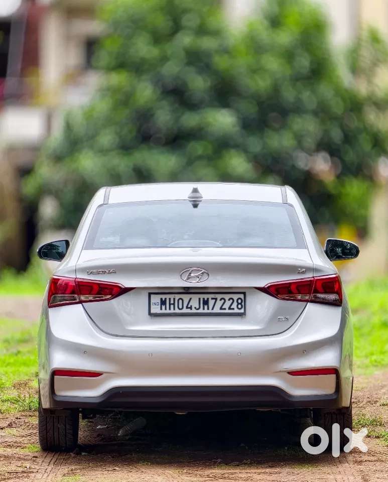 Hyundai Verna 1.6 Sx (o) Vtvt, 2018, Petrol