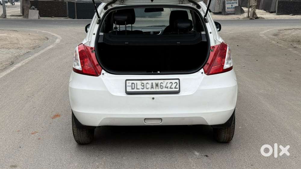 Maruti Suzuki Swift Lxi Option, 2017, Petrol