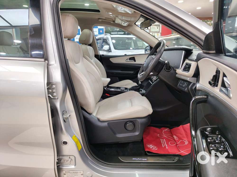 Mahindra Xuv700 2.2 Ax 7 Diesel At Luxury Pack Str Awd, 2022, Diesel