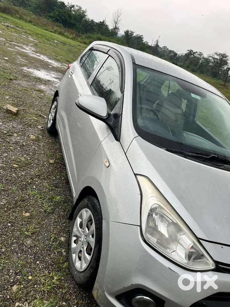 Hyundai Grand I10 2014 Last December Petrol Family Car