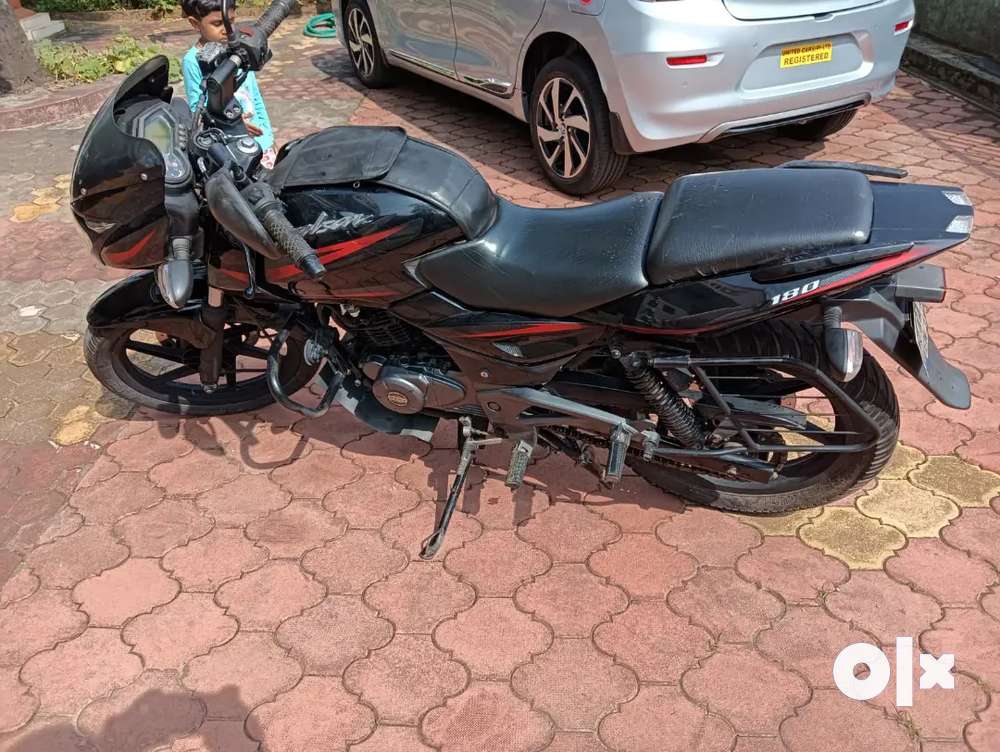 Second hand pulsar online 180