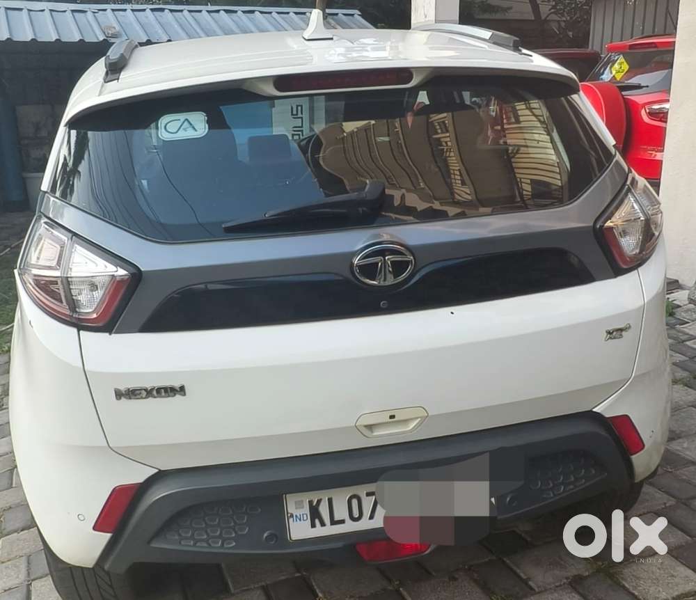 Tata Nexon 1.2 Revotron Xz Plus, 2017, Petrol