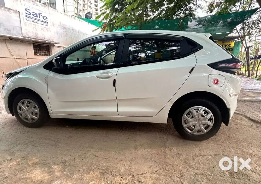 Tata Altroz 2021 Petrol 65000 Km Driven