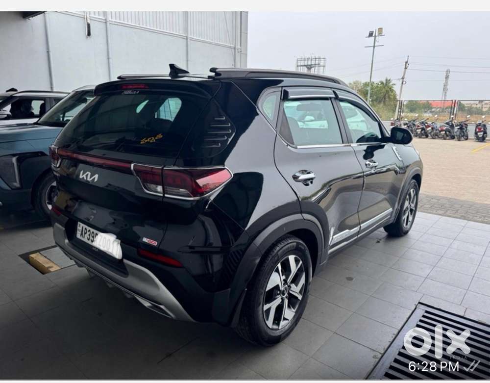 Kia Sonet Petrol 2023