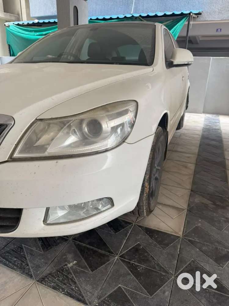 Skoda Laura 2.0 Elegance 2011