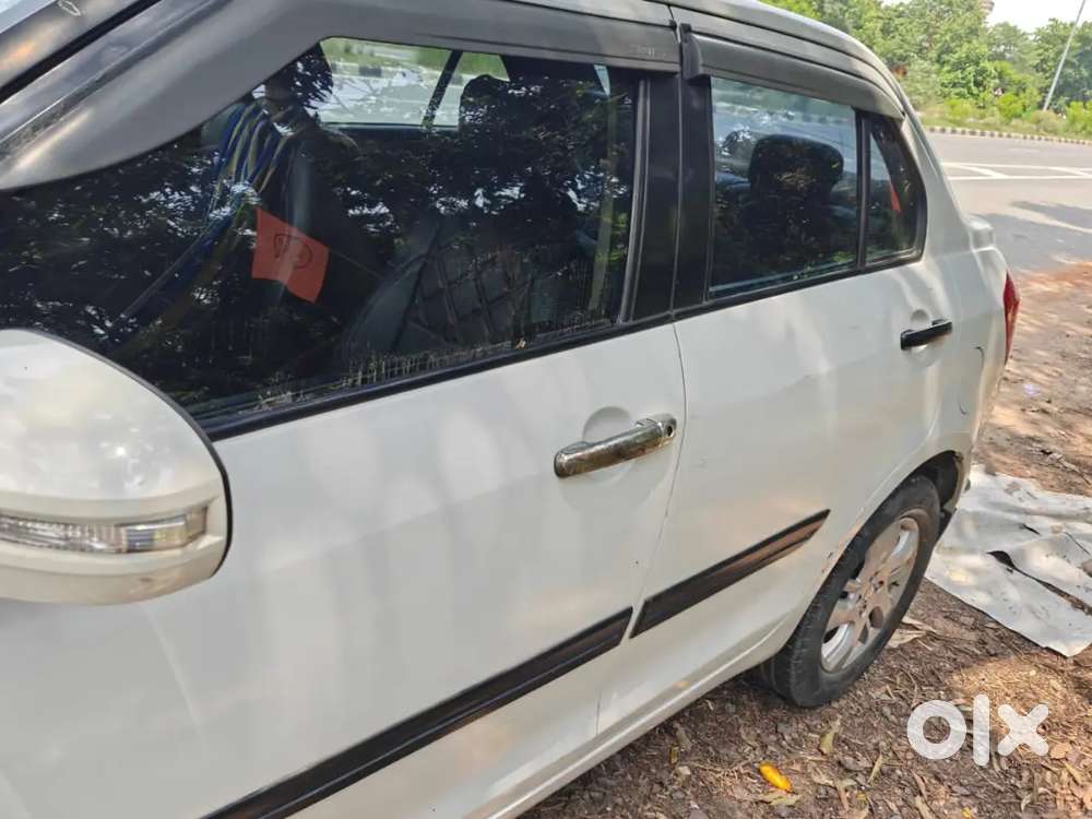 Maruti Suzuki Swift Dzire 2014 Diesel 132000 Km Driven