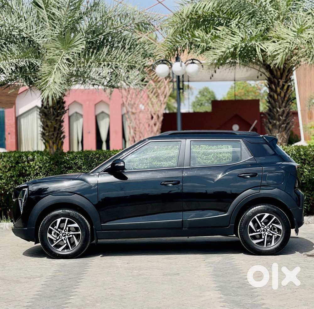 Mahindra Xuv 3xo Ax5 Ds Mt, 2025, Diesel