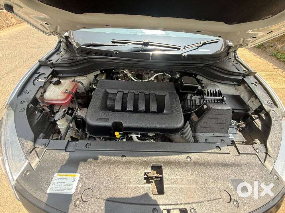 Mahindra Xuv700 2.2 Ax 7 Diesel At Luxury Pack Str, 2025, Diesel