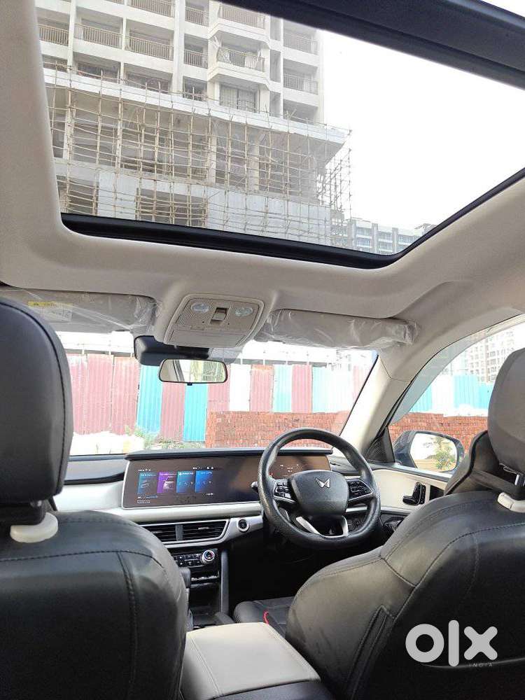 Mahindra Xuv700 2.2 Ax 7 Diesel At Luxury Pack Str, 2023, Diesel