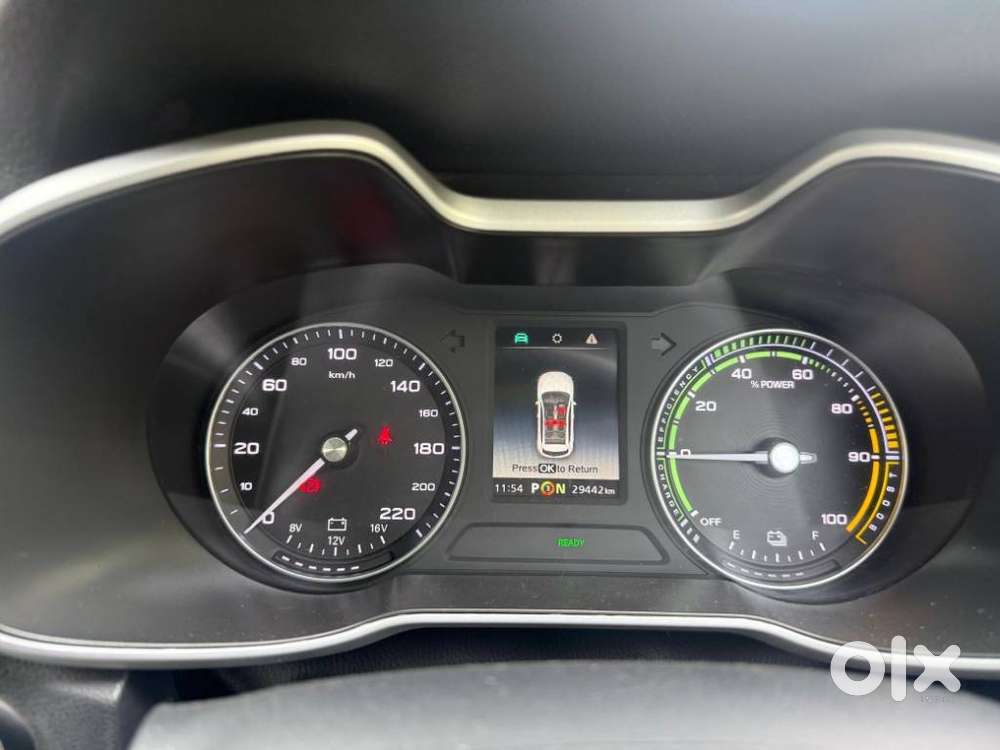 Mg Zs Ev Exclusive, 2020, Petrol