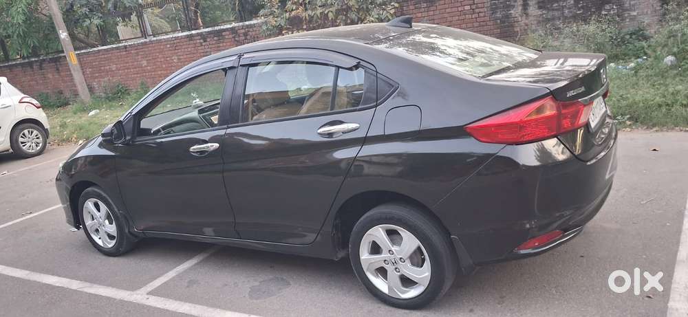 Honda City 1.5 V Mt Sunroof, 2015, Diesel