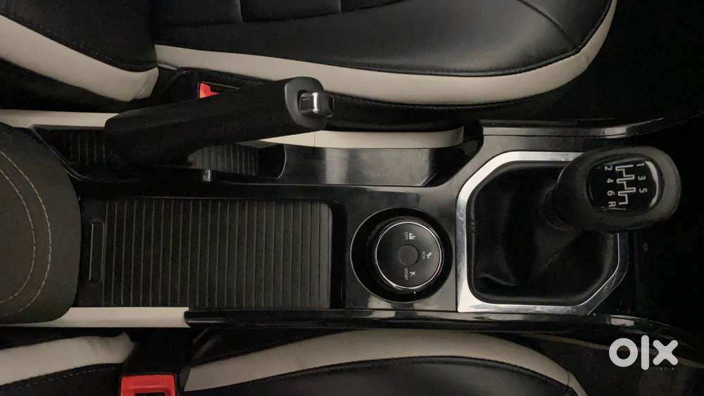 Tata Nexon 1.2 Revotron Xz Plus Premium, 2021, Petrol