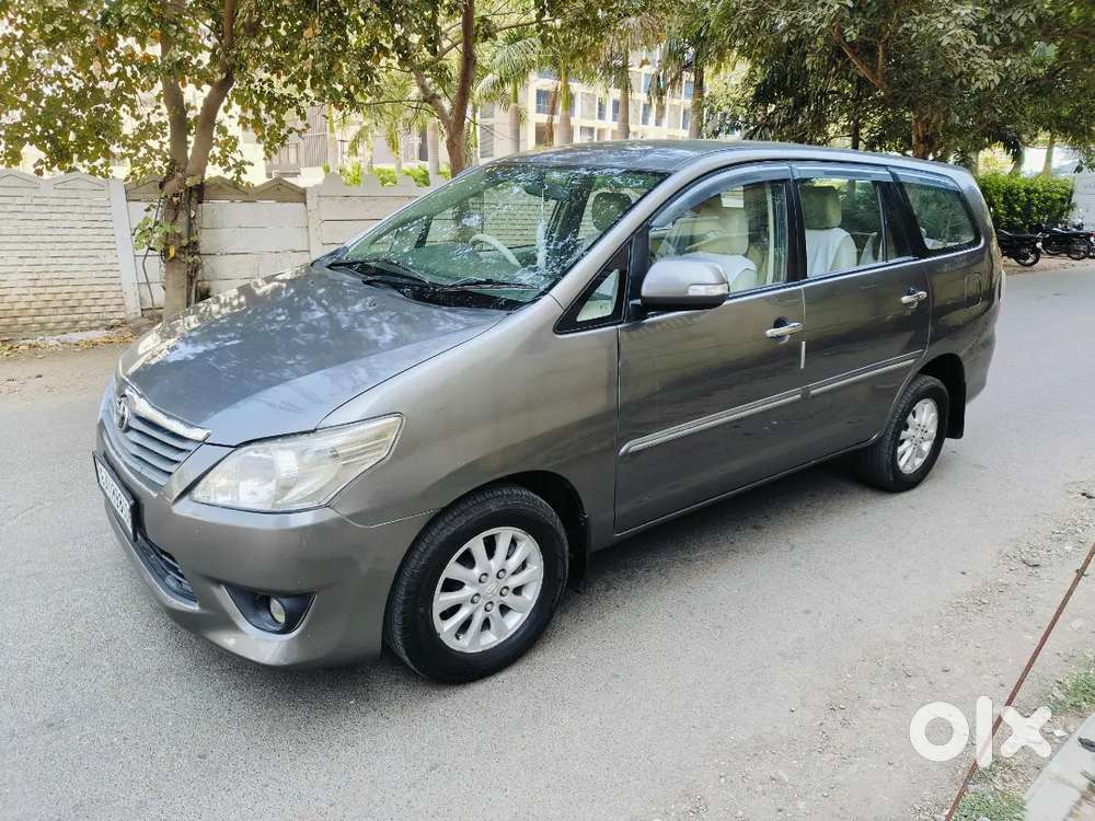 Toyota Innova 2013 Diesel Well Maintained