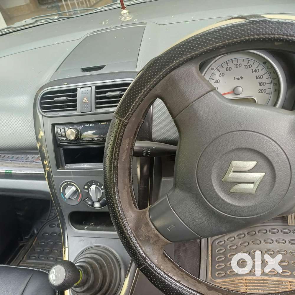 Maruti Suzuki Ritz Lxi, 2010, Petrol