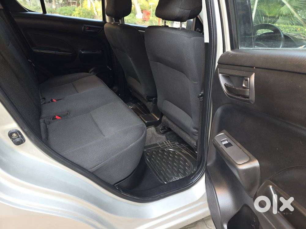 Maruti Suzuki Swift Lxi Optional-o, 2017, Petrol