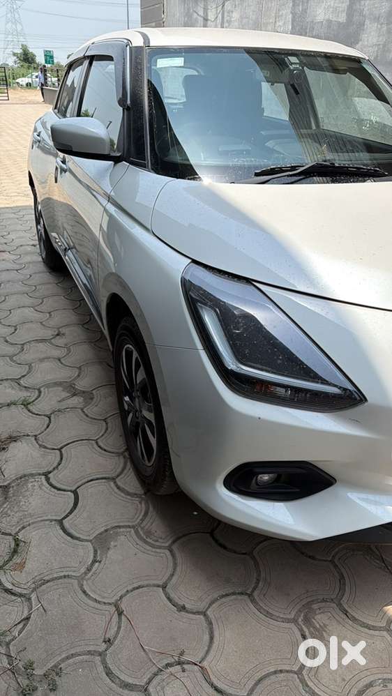 Maruti Suzuki Swift Zxi Petrol Automatic 2024