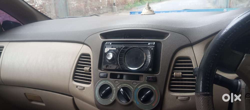 Toyota Innova 2.5 V Diesel 8-seater, 2008, Diesel