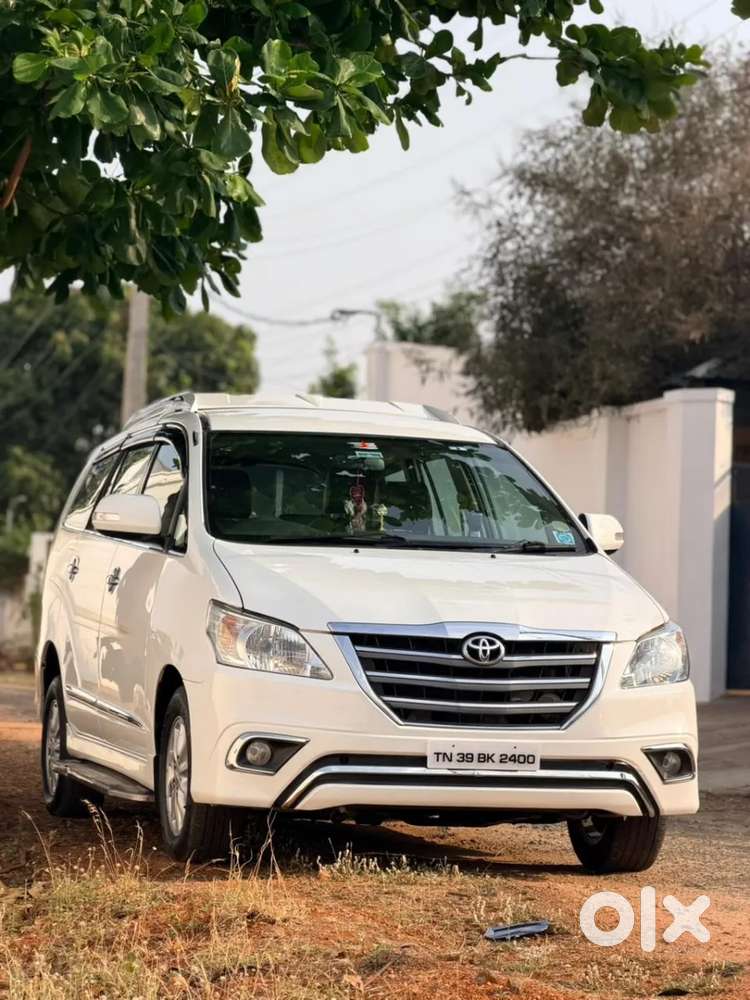 Toyota Innova 2.5 Zx Diesel 7 Seater Bsiii, 2013, Diesel