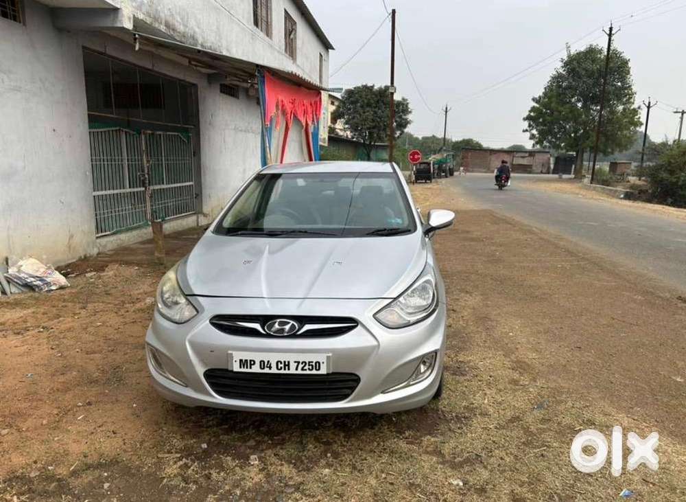 Hyundai Fluidic Verna 2011 Cng & Petrol Well Maintained