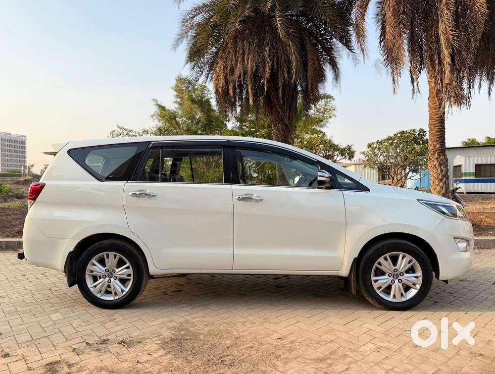 Toyota Innova Crysta 2.8 At Touring Sport, 2016, Diesel