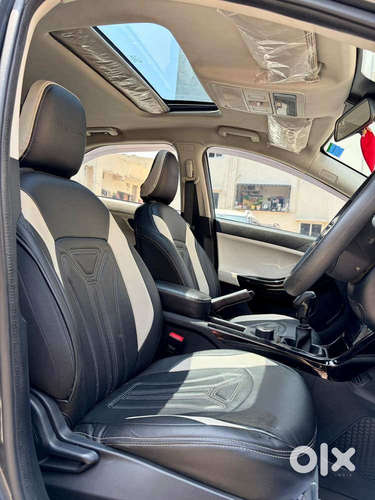Tata Nexon Pure 1.2 Revotron Petrol 6 Mt, 2024, Petrol