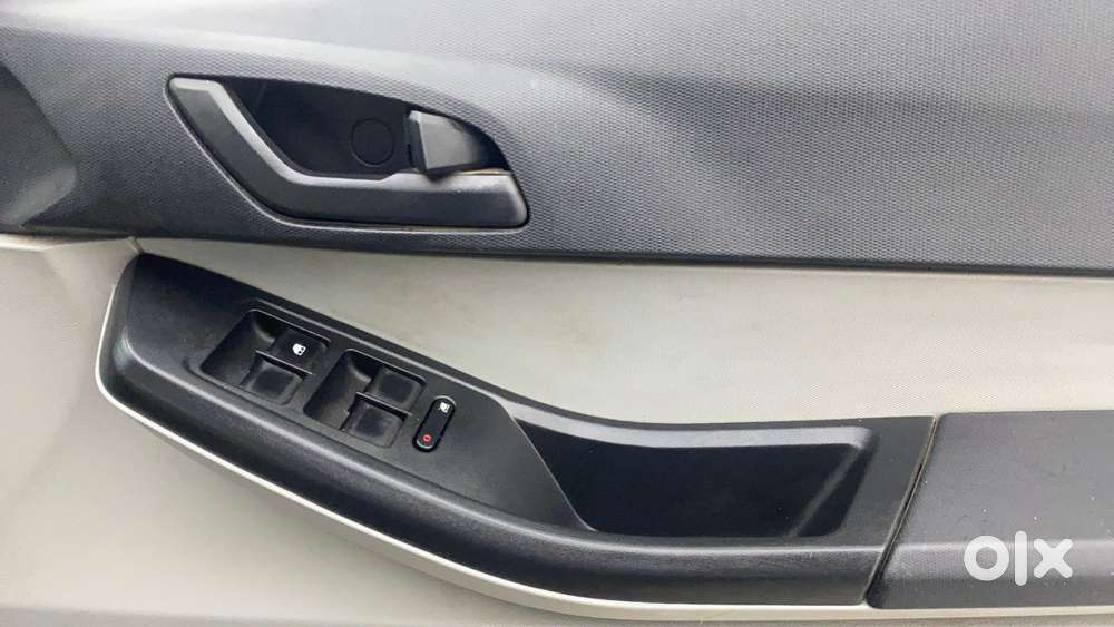 Tata Tiago 1.05 Revotorq Xt Option, 2021, Petrol
