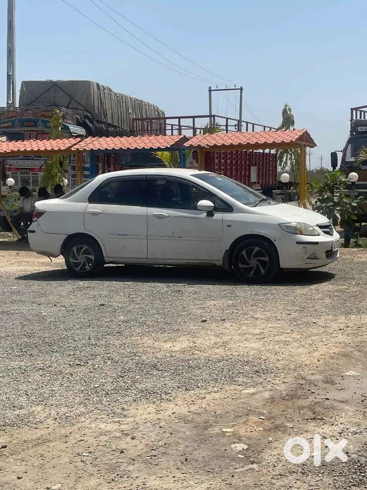Honda City Zx 2006 Cng & Hybrids 170000 Km Driven New Tyre In Warranty