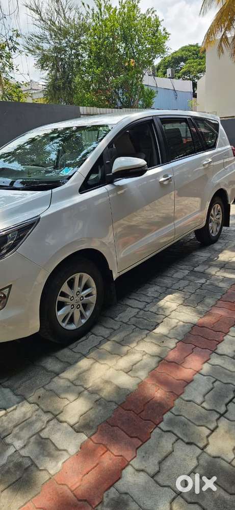 Toyota Innova Crysta 2.4 Gx Limited Edition 8 Str, 2020, Diesel