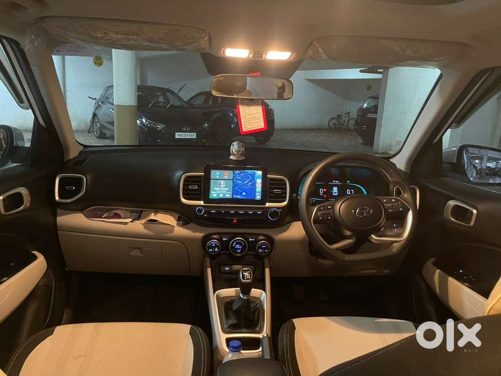 Hyundai Venue 2024 Diesel Excellent Condition- Bh Registration